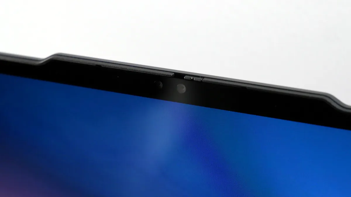 Đánh giá Lenovo Yoga 9i 2in1 Aura Edition - Hiệu năng mạnh mẽ, trải nghiệm mượt mà. 46 Lenovo Yoga 9i 2 in 1 Aura Edition 1