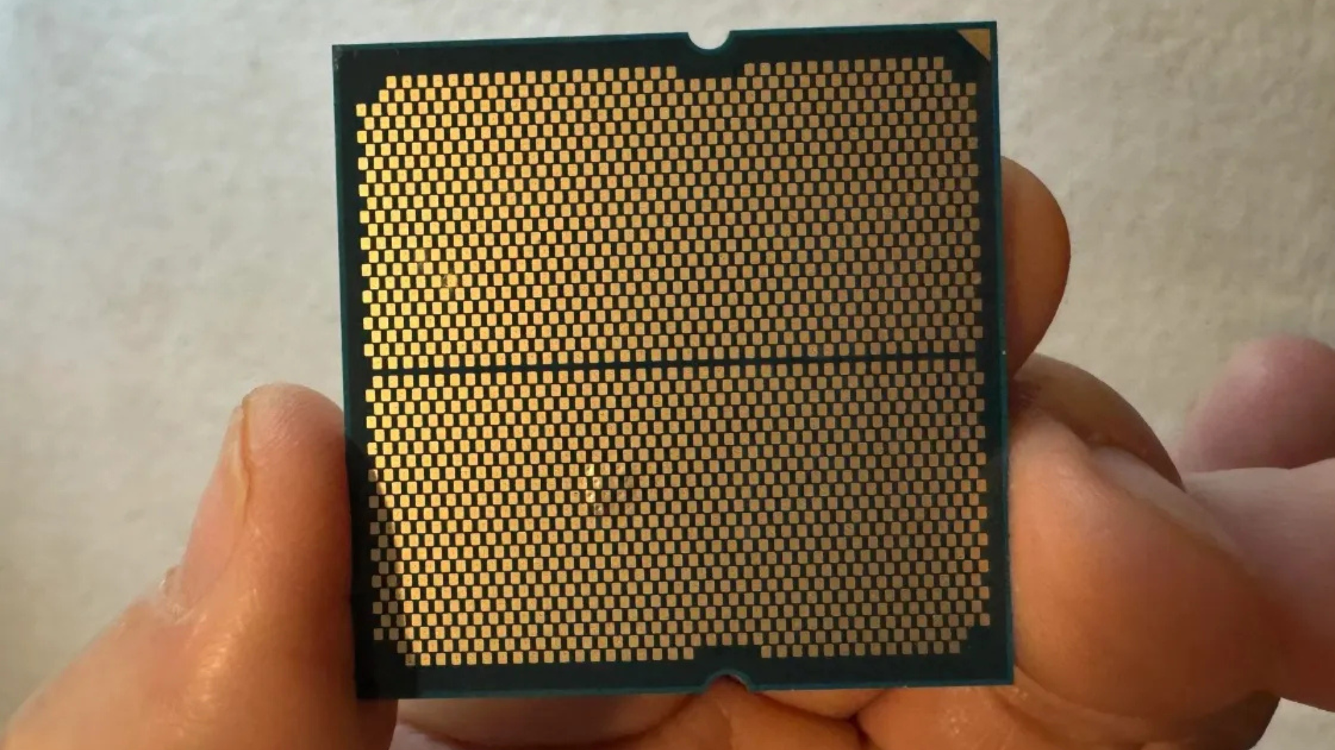 Loi CPU AMD Ryzen 9000X3D Nguyen nhan va cach bao ve may tinh cua ban 3