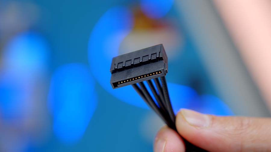 MSI MPG A1000GS PCIE5 11