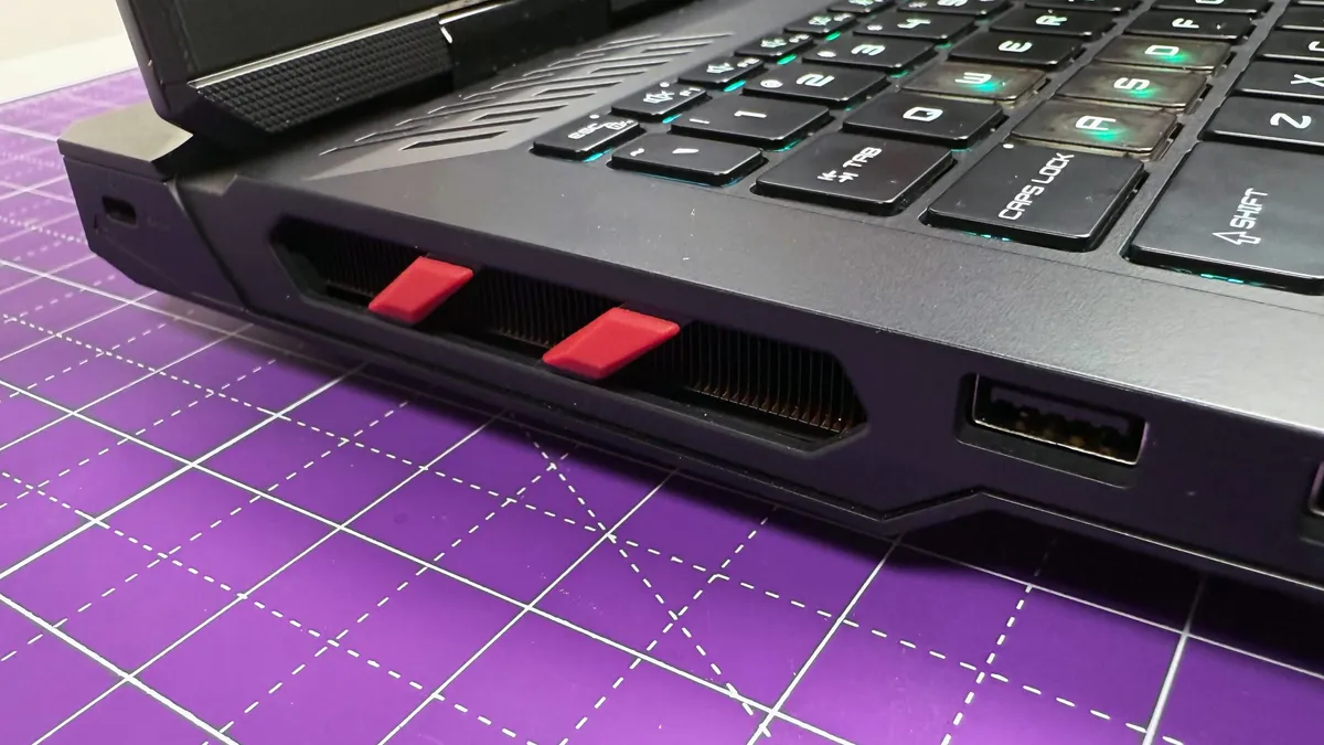 Đánh giá MSI Raider 18 HX AI - Laptop gaming đỉnh cao với trí tuệ AI vượt trội 57 MSI Raider 18 HX AI 2