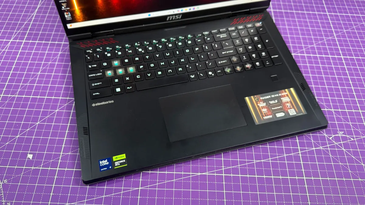 Đánh giá MSI Raider 18 HX AI - Laptop gaming đỉnh cao với trí tuệ AI vượt trội 46 MSI Raider 18 HX AI 4