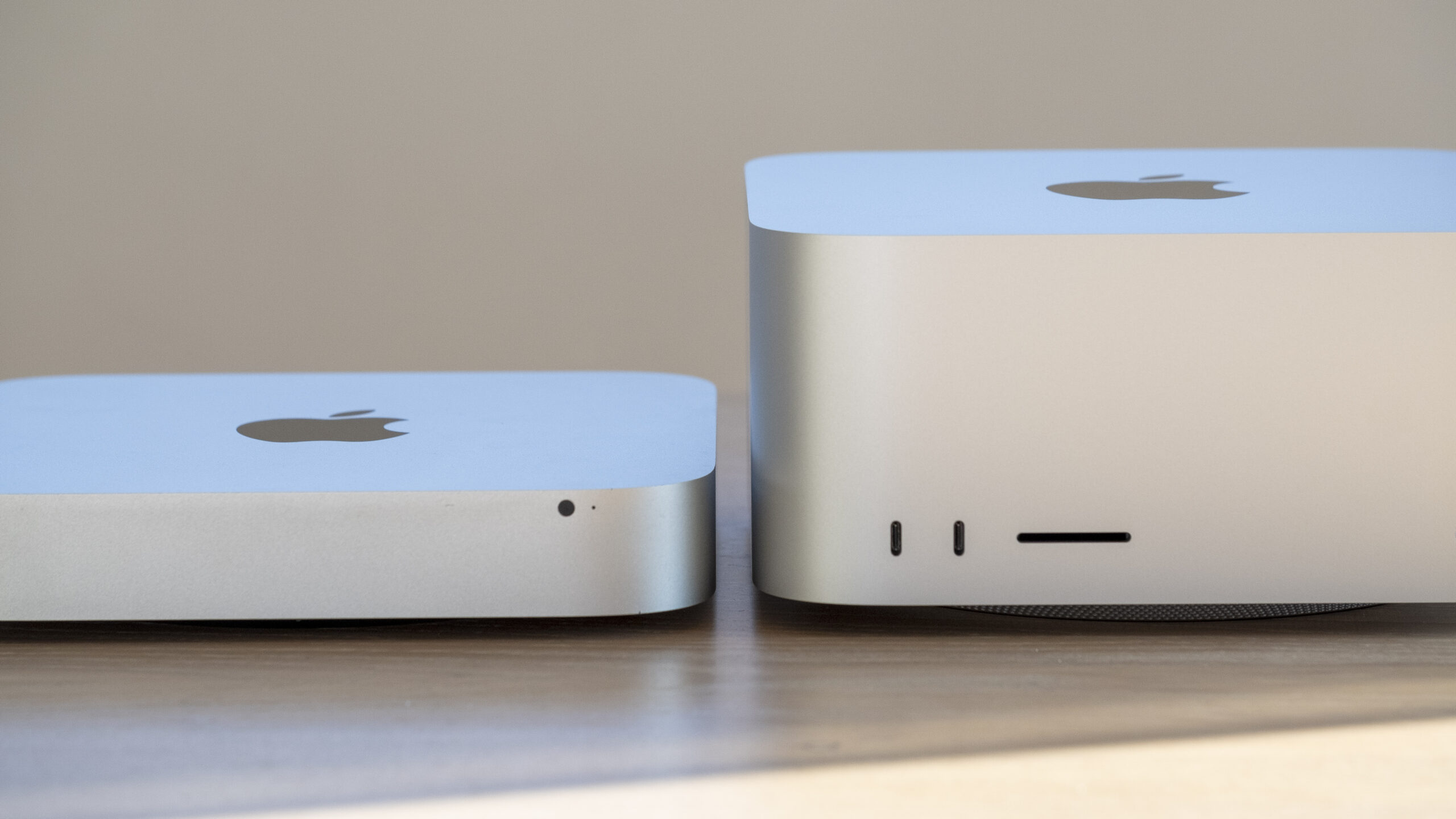 Đánh giá Mac Studio M1 Ultra - Cỗ máy biến mọi ước mơ sáng tạo thành hiện thực! 16 Mac Studio M1 Ultra 11