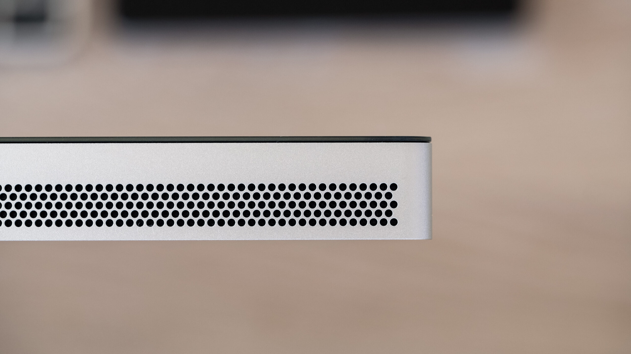 Đánh giá Mac Studio M1 Ultra - Cỗ máy biến mọi ước mơ sáng tạo thành hiện thực! 28 Mac Studio M1 Ultra 2