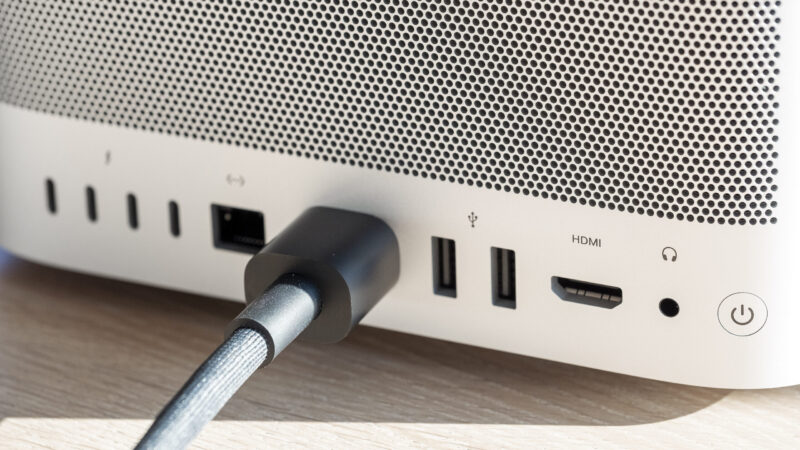 Đánh giá Mac Studio M1 Ultra - Cỗ máy biến mọi ước mơ sáng tạo thành hiện thực! 20 Mac Studio M1 Ultra 8