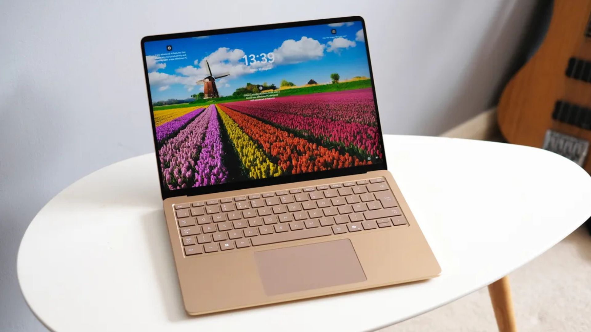 Đánh giá Microsoft Surface Laptop 7 - Mỏng nhẹ, sang trọng, trải nghiệm sử dụng hoàn hảo 1 Microsoft Surface Laptop 7 10