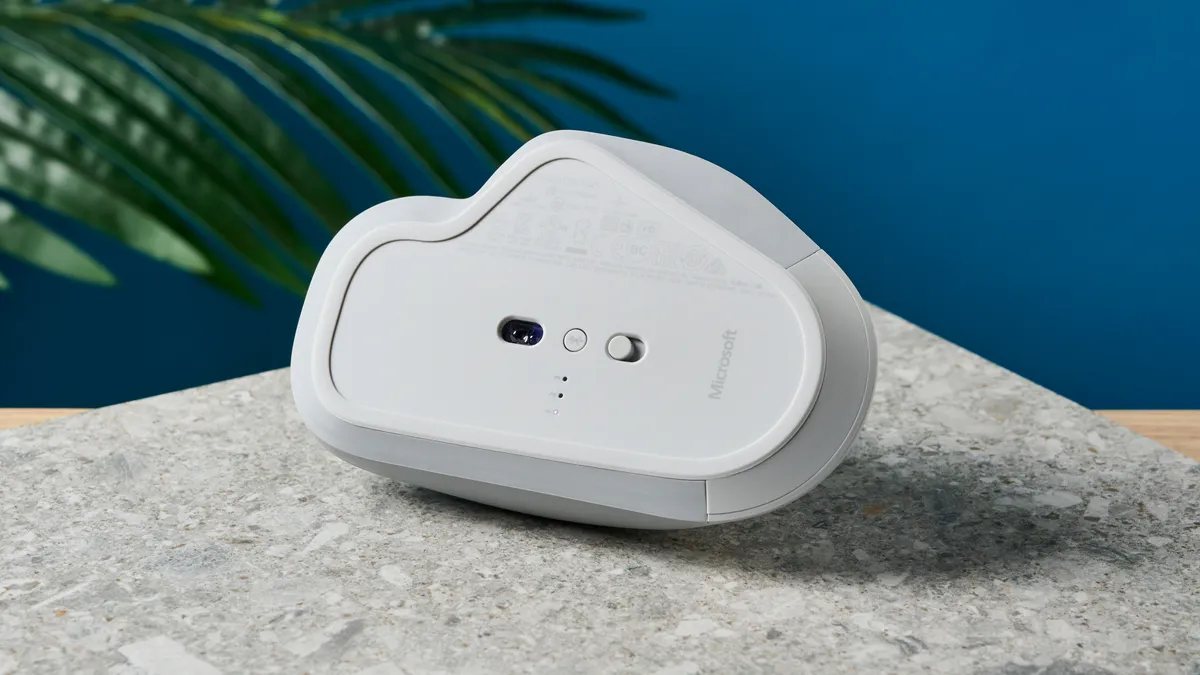 Đánh giá chuột Microsoft Surface Precision - Thiết kế công thái học, thoải mái cả ngày dài 16 Microsoft Surface Precision 11