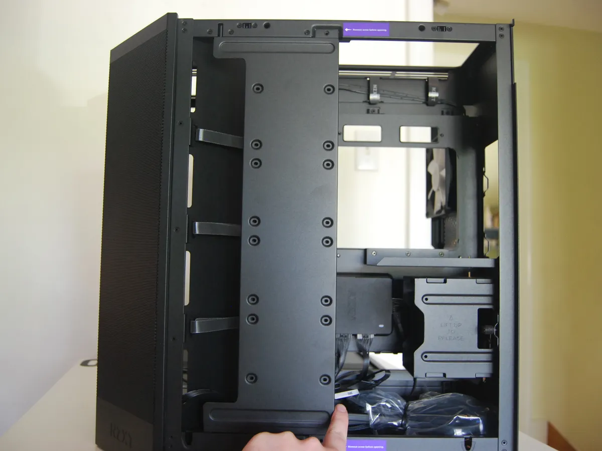 NZXT H9 Flow 4