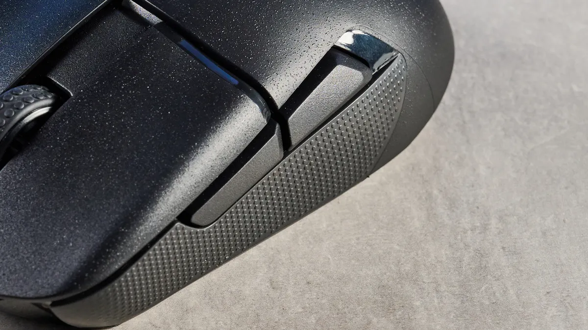 NZXT Lift Elite Wireless 2