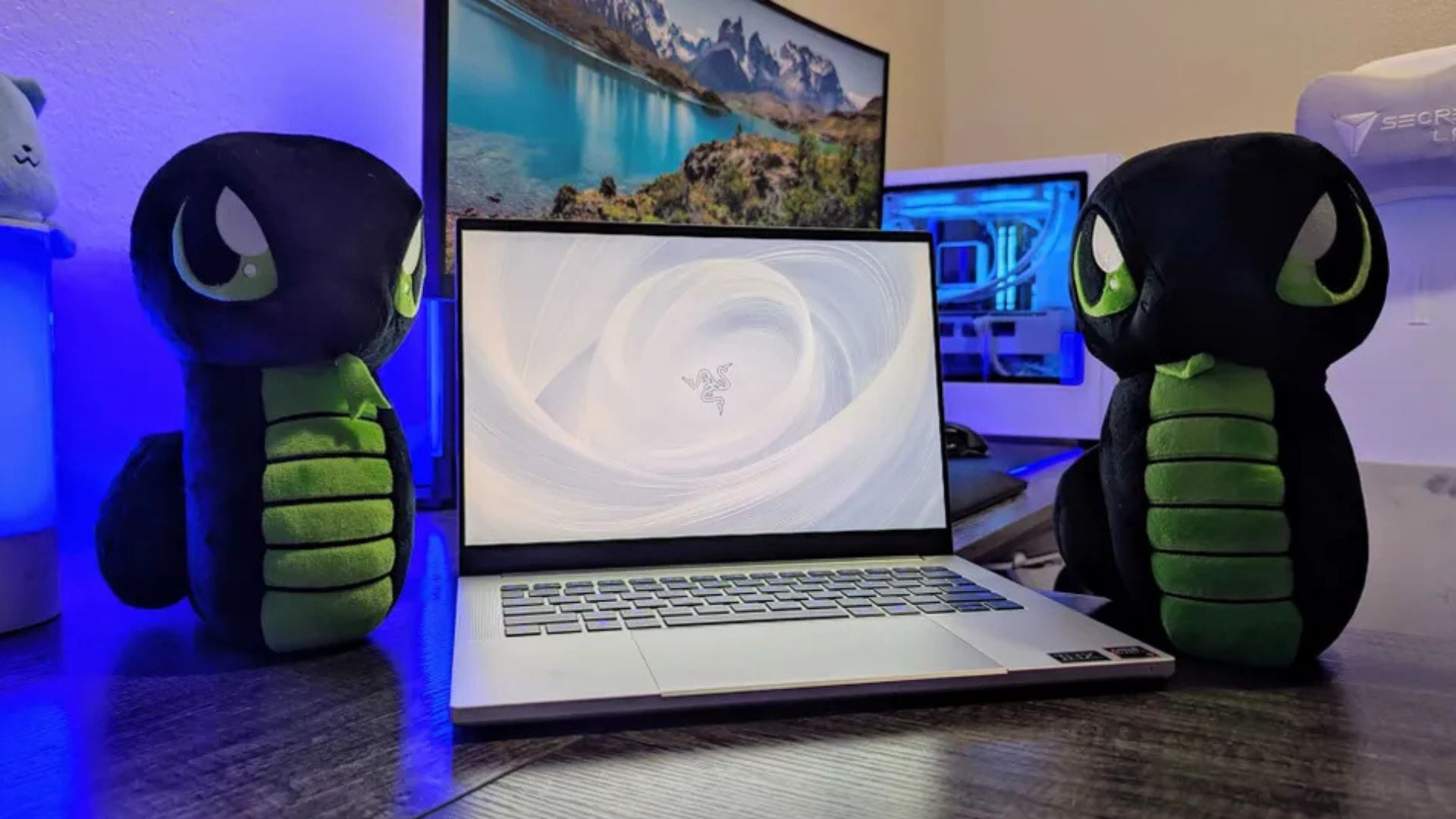 Đánh giá Razer Blade 14 2025 - Laptop gaming tối ưu nhất, sang trọng và mạnh mẽ 1 Razer Blade 14 2025 7