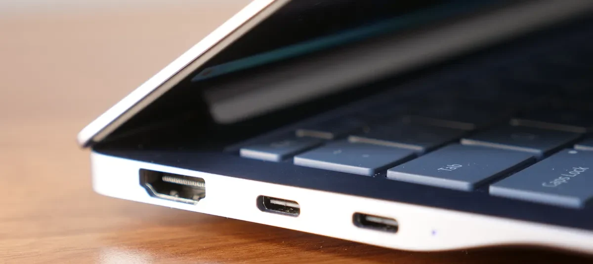 Đánh giá Samsung Galaxy Book 4 Edge - Mỏng nhẹ ấn tượng, màn hình AMOLED tuyệt đẹp 25 Samsung Galaxy Book 4 Edge 7 e1748230562722