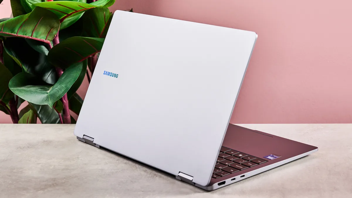 Đánh giá Samsung Galaxy Book5 360 - Thiết kế thanh lịch, đồng hành mọi lúc mọi nơi. 12 Samsung Galaxy Book5 360 3