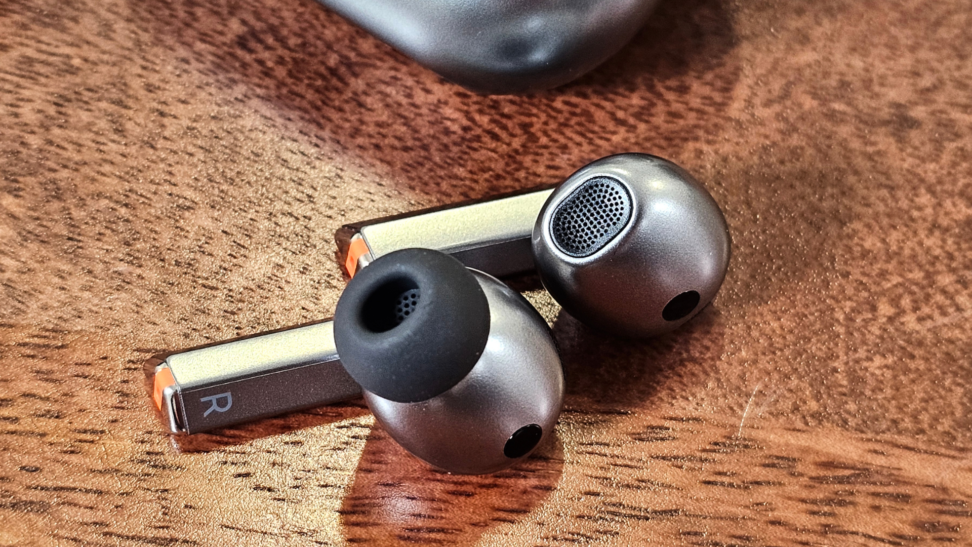 Samsung Galaxy Buds 3 va Buds 3 Pro 2024 Tai nghe giong AirPods nhung thong minh hon voi AI 2