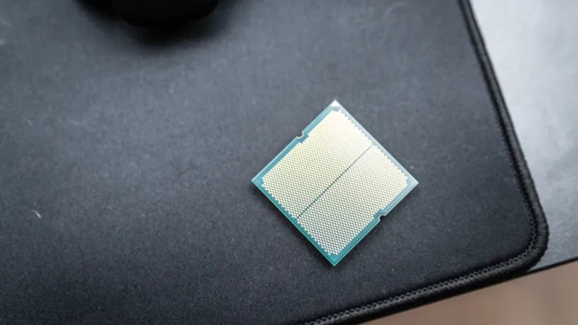 So sánh AMD Ryzen 9 7950X3D vs Intel Core i9-13900K: CPU nào tốt nhất cho game thủ 2025? 6 So sanh AMD Ryzen 9 7950X3D vs Intel Core i9 13900K CPU nao tot nhat cho game thu 2025 3