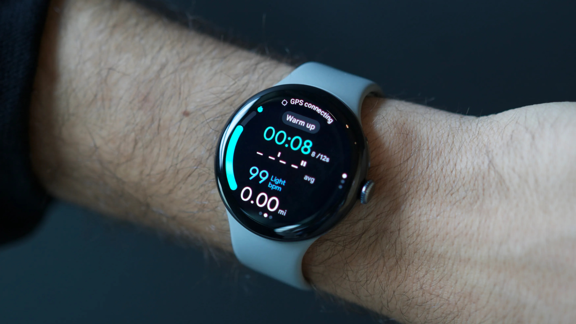 So sanh Apple Watch Series 10 va Google Pixel Watch 3 Ket qua bat ngo khi di bo 1 dam 3