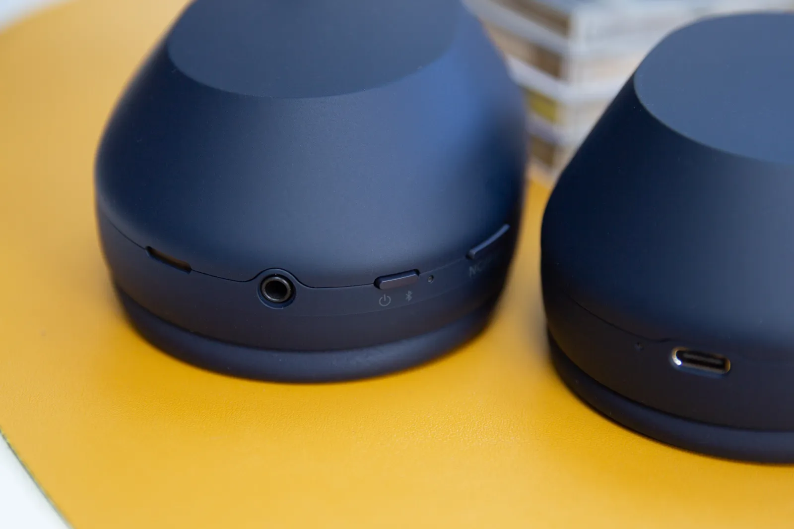 Trải nghiệm tai nghe Sony WH-1000XM5: Cùng hòa mình vào thế giới âm nhạc riêng của bạn 16 Sony WH 1000XM5 10