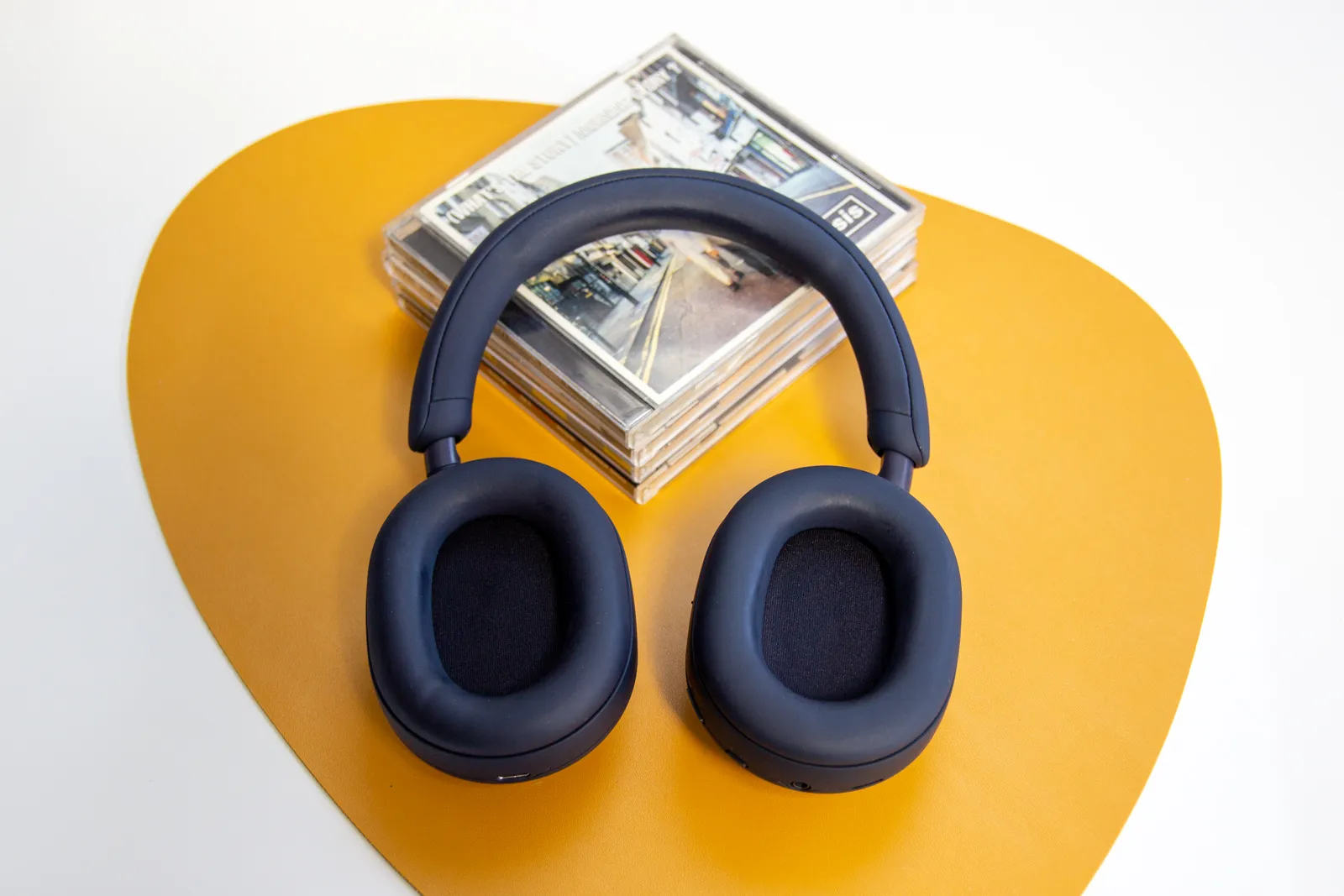 Trải nghiệm tai nghe Sony WH-1000XM5: Cùng hòa mình vào thế giới âm nhạc riêng của bạn 14 Sony WH 1000XM5 12