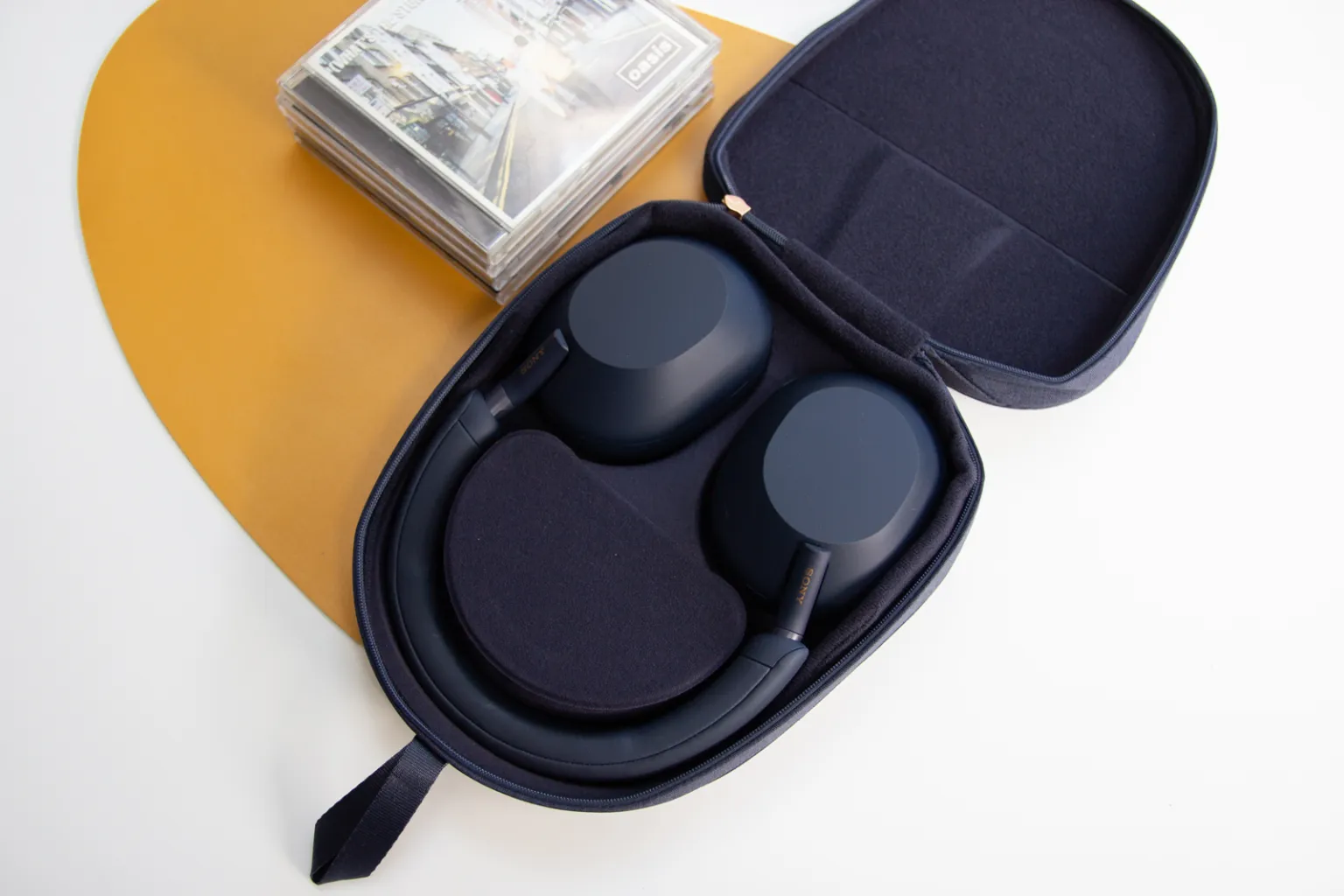 Trải nghiệm tai nghe Sony WH-1000XM5: Cùng hòa mình vào thế giới âm nhạc riêng của bạn 19 Sony WH 1000XM5 7