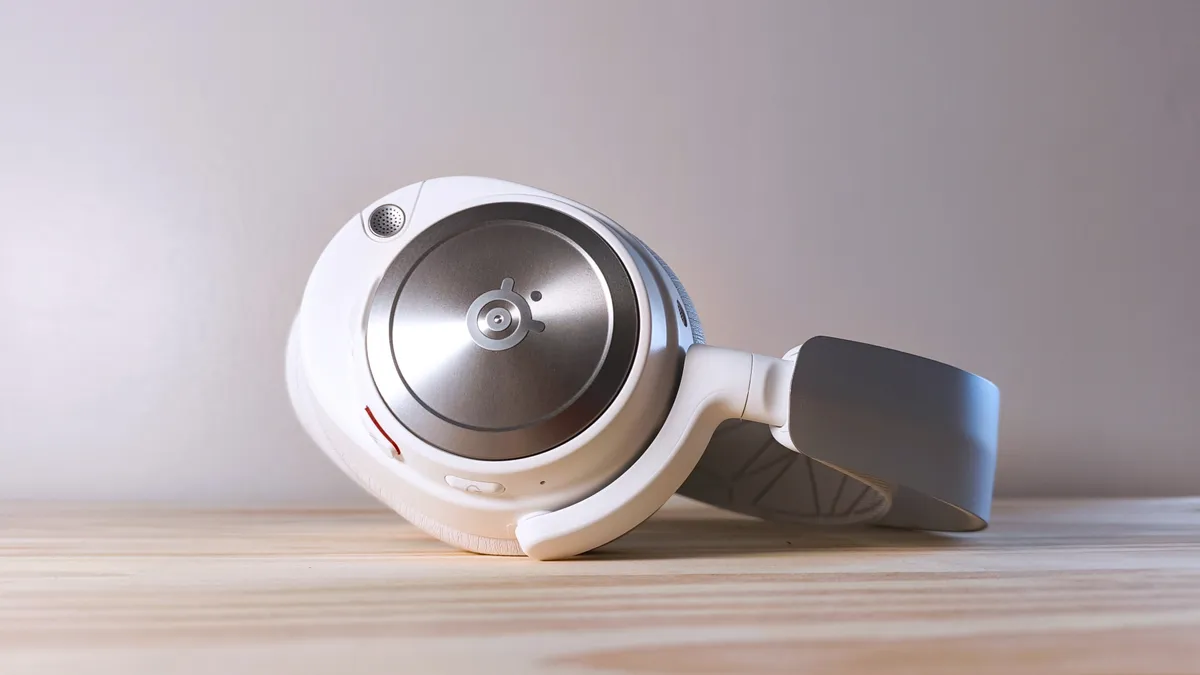 Đánh giá SteelSeries Arctis Nova Pro - Âm thanh đỉnh cao, thống trị mọi trận chiến. 23 SteelSeries Arctis Nova Pro 1 1