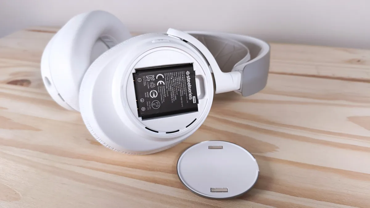 Đánh giá SteelSeries Arctis Nova Pro - Âm thanh đỉnh cao, thống trị mọi trận chiến. 19 SteelSeries Arctis Nova Pro 4 1