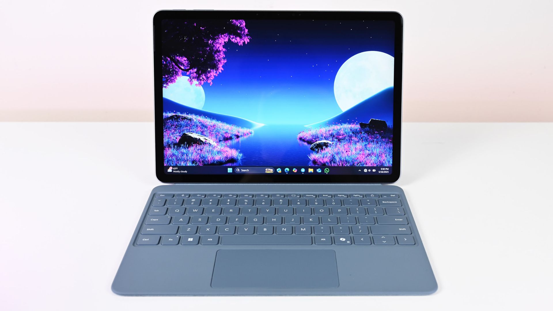Vì sao Surface Pro 12 inch sẽ là lựa chọn hấp dẫn hơn iPad Air? 1 Surface Pro 12 inch