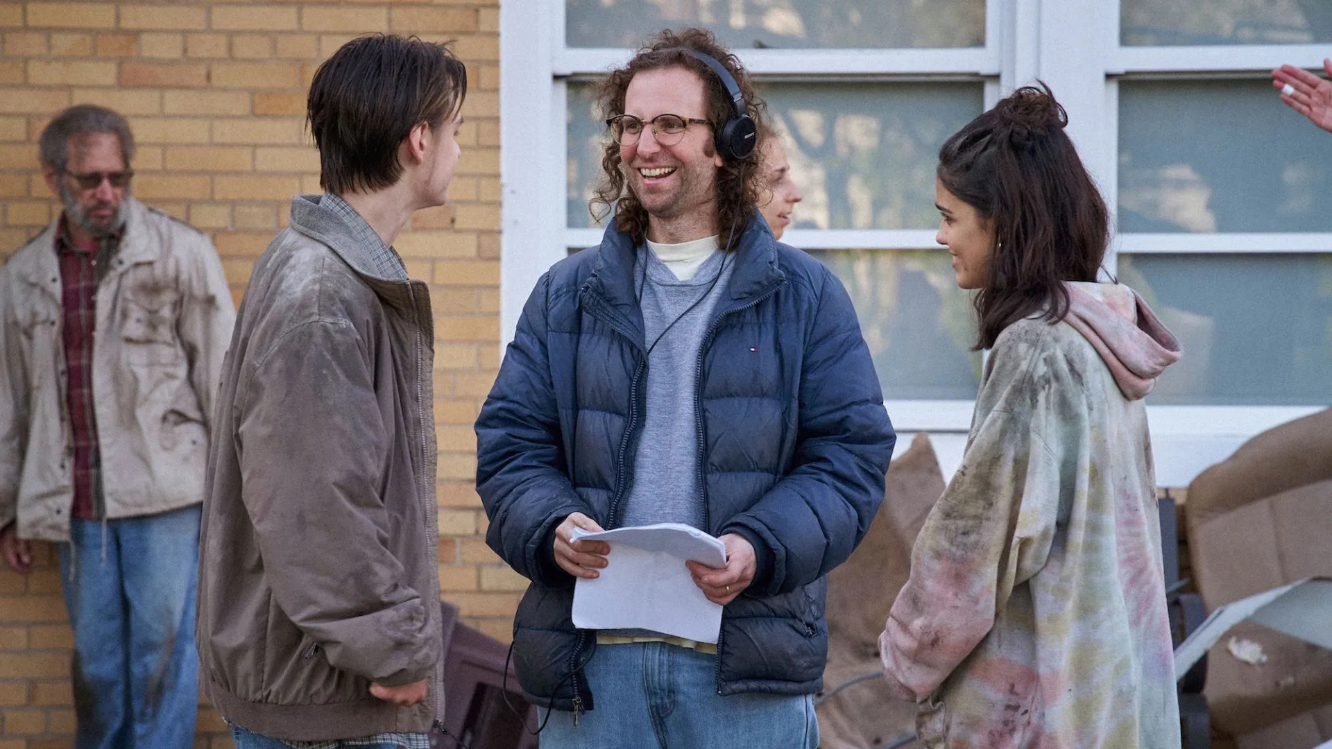 Tai nghe AI chay chip Apple M2 co the dich dong thoi nhieu giong noi Cong nghe dot pha tu Dai hoc Washington