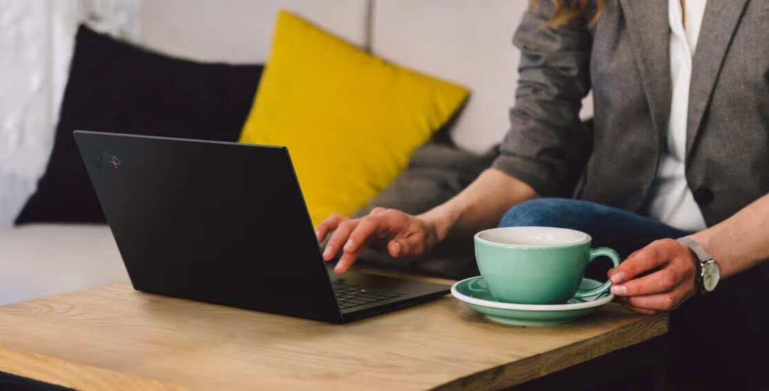 ThinkPad X1 Carbon Gen 8 10