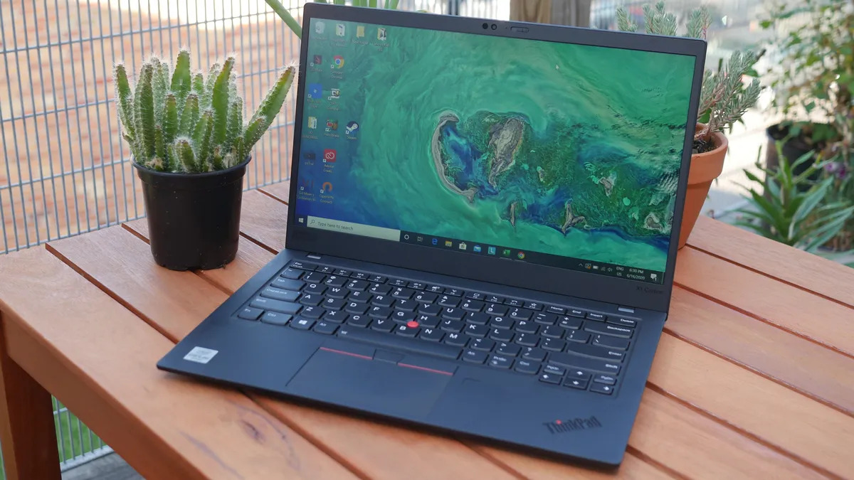 ThinkPad X1 Carbon Gen 8 9