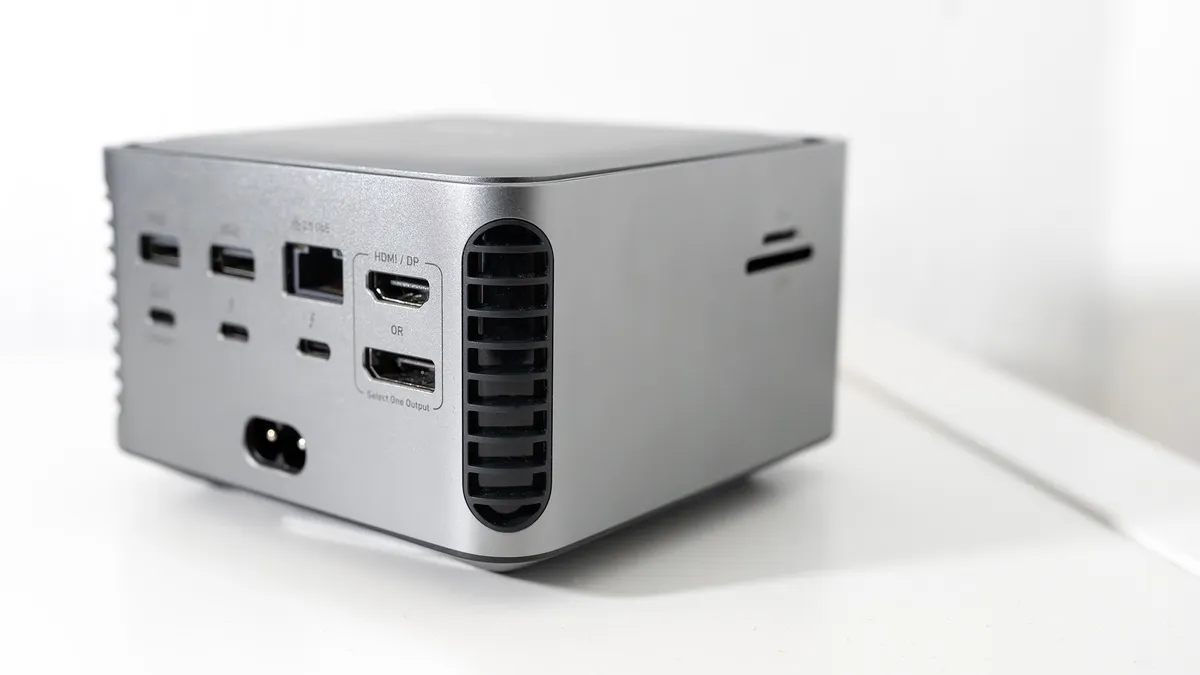 Đánh giá đế cắm Thunderbolt 5 Anker Prime TB5 - Siêu nhanh, siêu đa năng, sẵn sàng cho mọi công việc 8 Thunderbolt 5 Anker Prime TB5 1