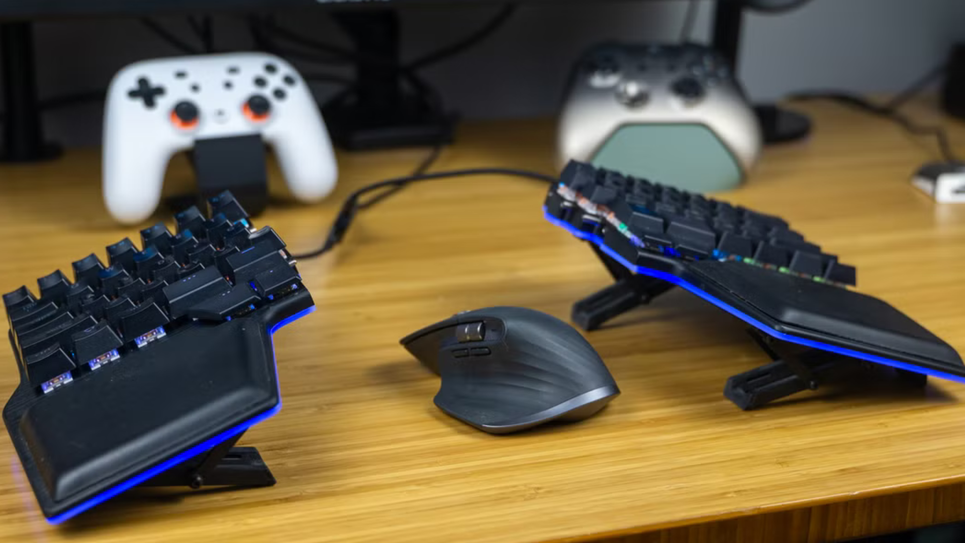 Vì sao chuột Logitech MX Master có mặt trên bàn làm việc của mọi dân công nghệ? 1 Vi sao chuot Logitech MX Master co mat tren ban lam viec cua moi dan cong nghe 2