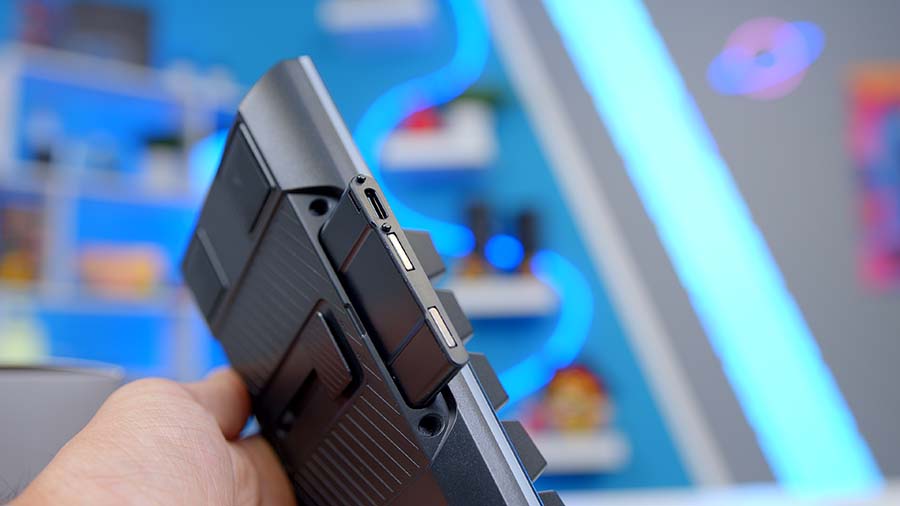 ban phim Dark Mount 10