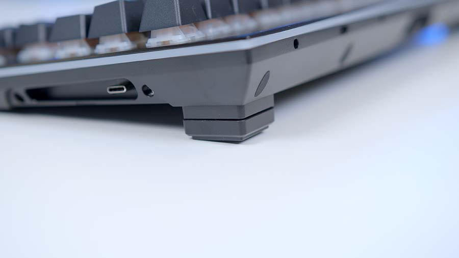 ban phim Dark Mount 15