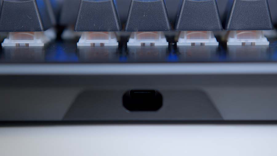 ban phim Dark Mount 22