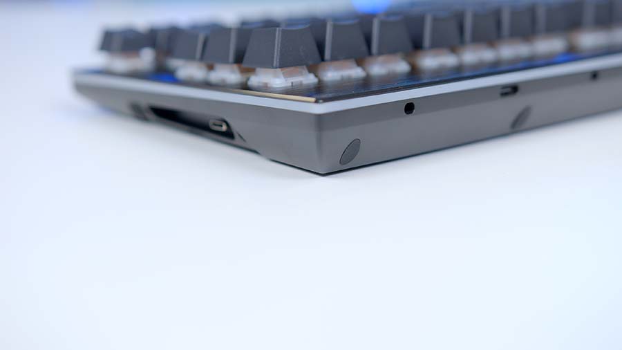 ban phim Dark Mount 5