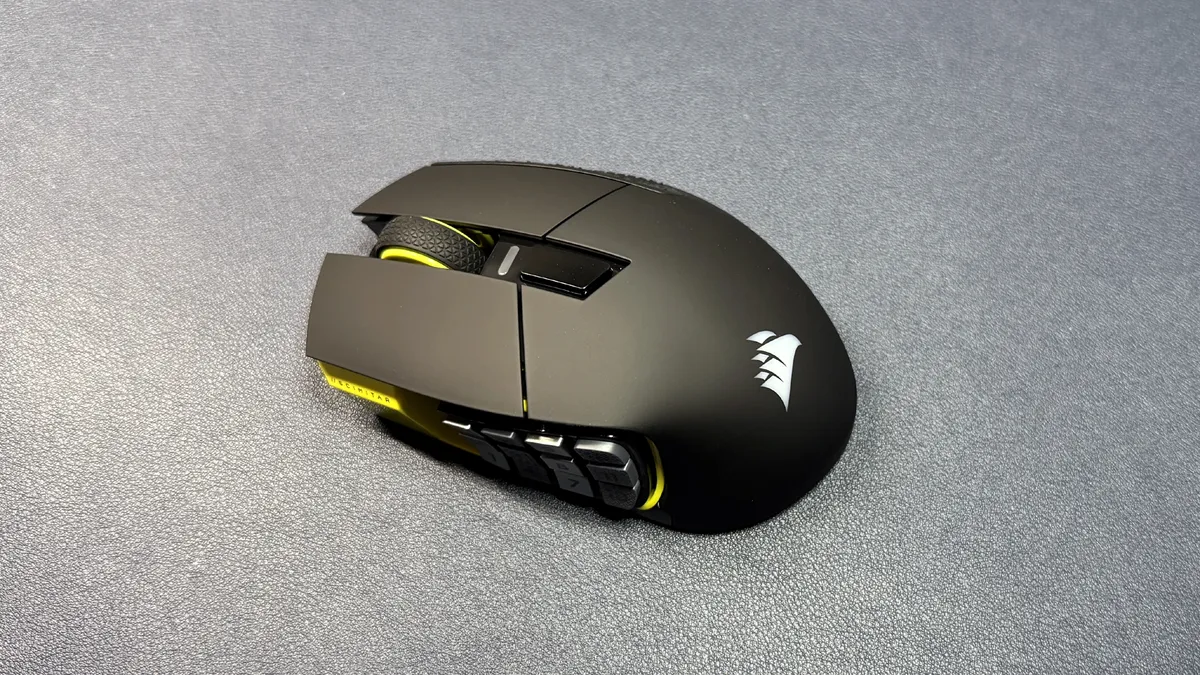 chuot Corsair Scimitar Elite SE Wireless 13