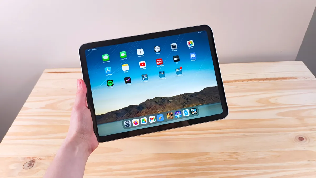 iPad 11 1