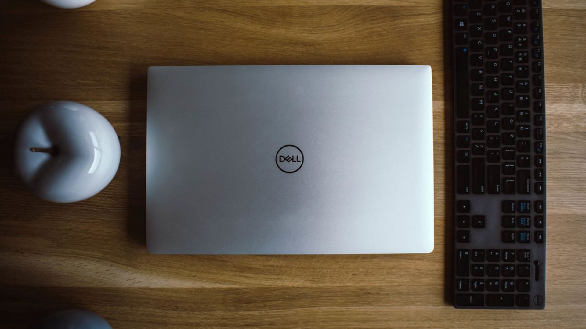 Top những chiếc laptop Dell tốt nhất 2025 - Từ văn phòng đến gaming, lựa chọn nào đỉnh nhất? 1 nhung chiec laptop Dell tot nhat 2025