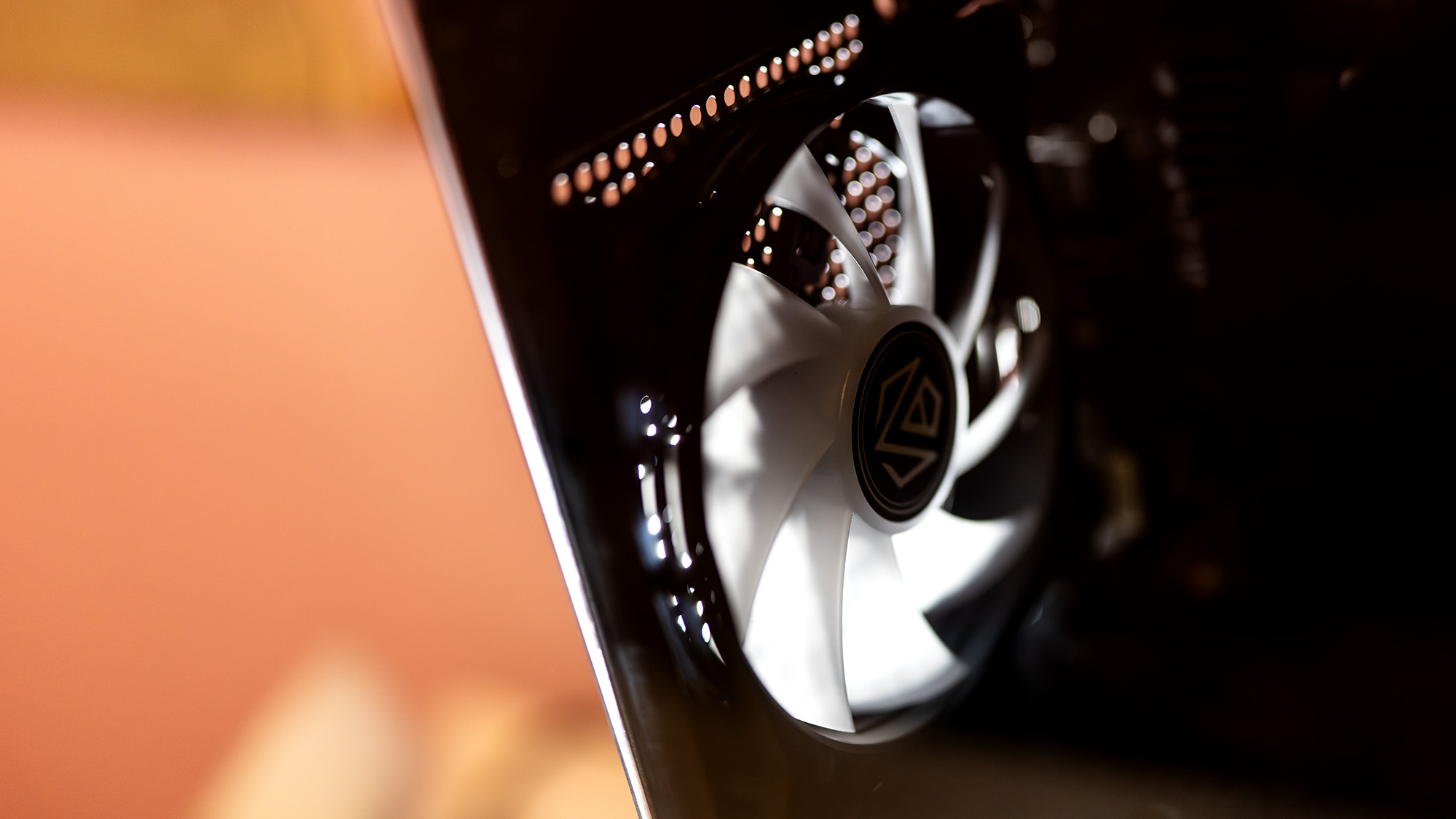 Đánh giá PC gaming ABS Cyclone Ruby: Tuyệt đỉnh đồ họa, mượt mà tối đa! - Trải nghiệm chơi game không giới hạn 15 ABS Cyclone Ruby 5