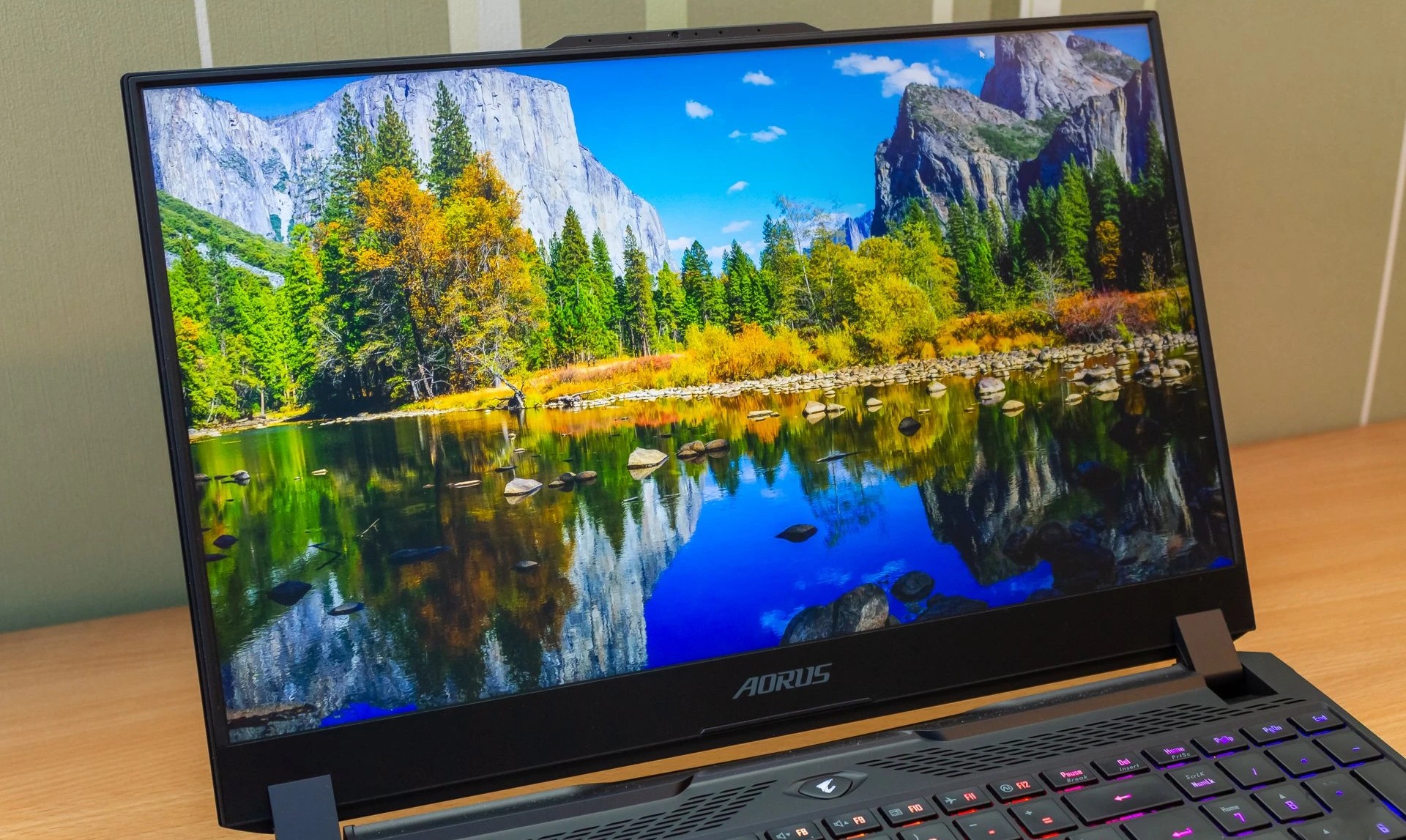 Đánh giá laptop gaming AORUS 15 (XE4): Đắm chìm vào thế giới game với đồ họa chân thực và mượt mà 47 AORUS 15 XE4 25