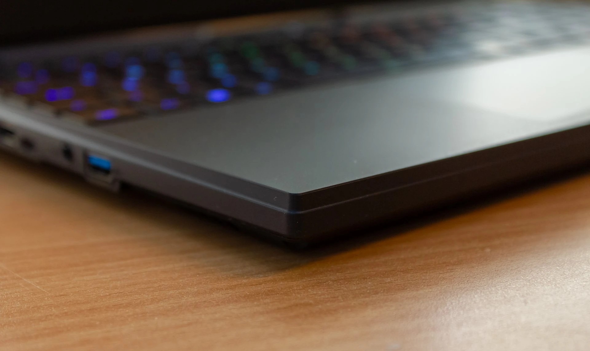 Đánh giá laptop gaming AORUS 15 (XE4): Đắm chìm vào thế giới game với đồ họa chân thực và mượt mà 42 AORUS 15 XE4 30