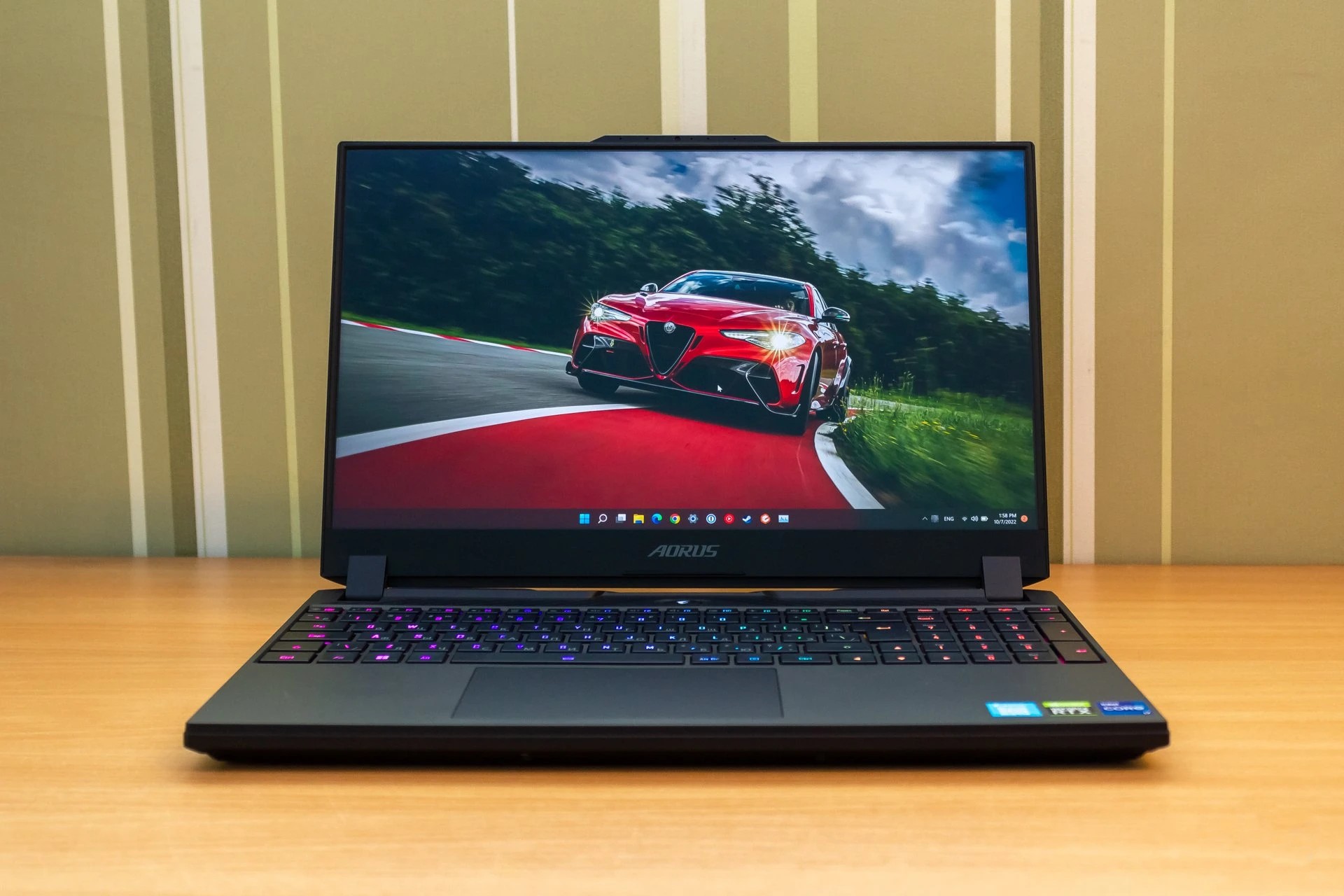 Đánh giá laptop gaming AORUS 15 (XE4): Đắm chìm vào thế giới game với đồ họa chân thực và mượt mà 38 AORUS 15 XE4 34