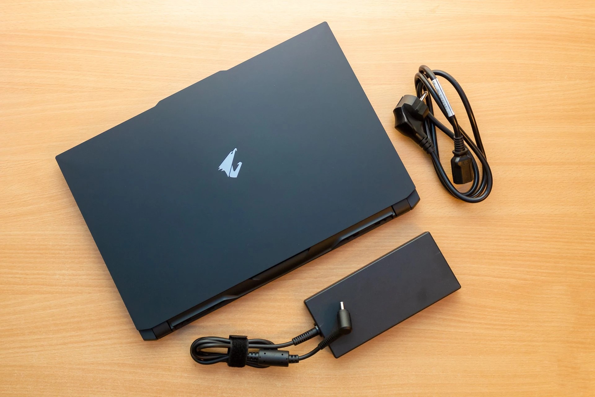 Đánh giá laptop gaming AORUS 15 (XE4): Đắm chìm vào thế giới game với đồ họa chân thực và mượt mà 37 AORUS 15 XE4 35