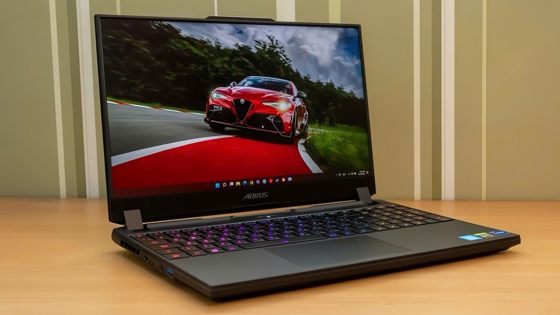 Đánh giá laptop gaming AORUS 15 (XE4): Đắm chìm vào thế giới game với đồ họa chân thực và mượt mà 1 AORUS 15 XE4 36
