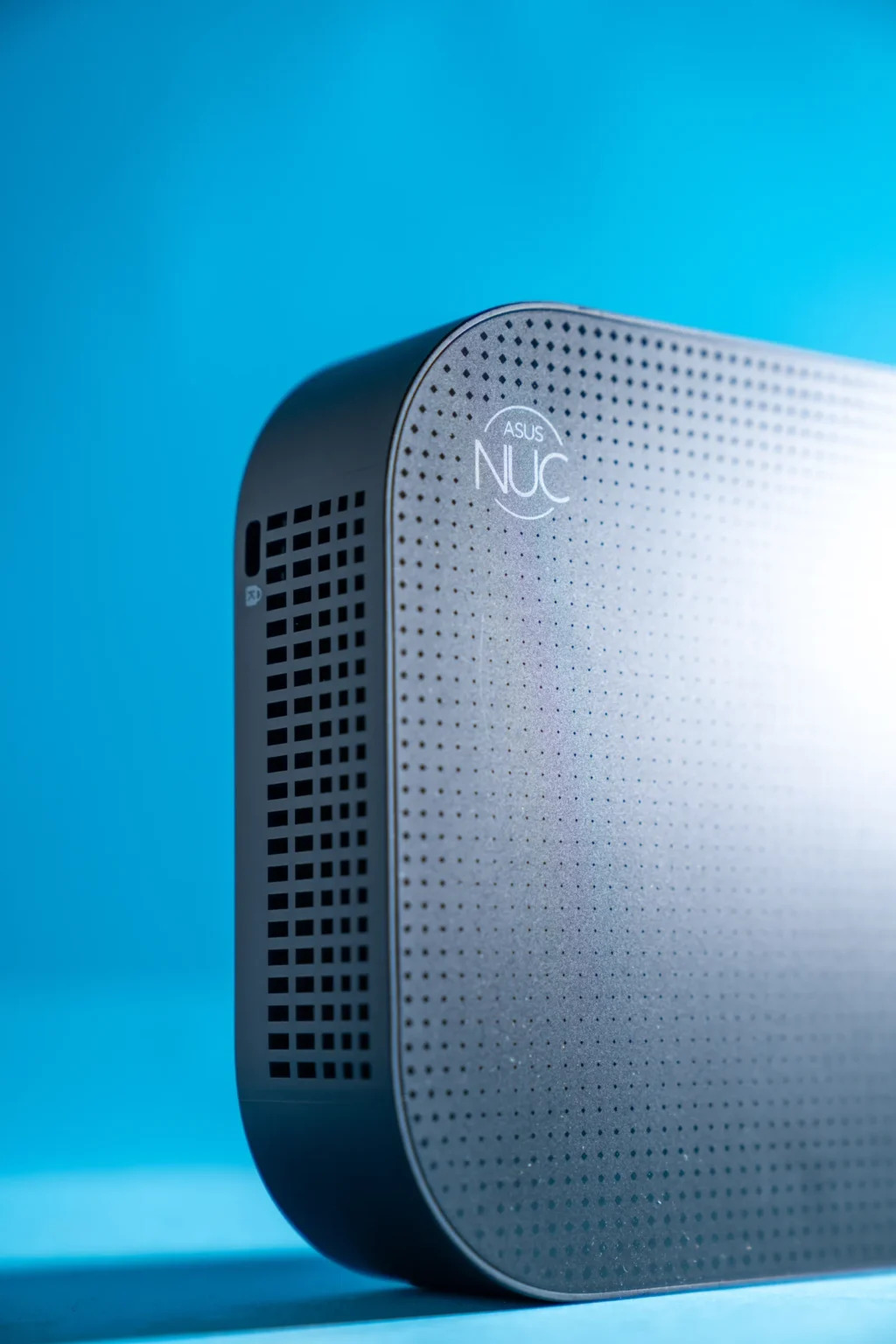 ASUS NUC 14 Pro AI 2