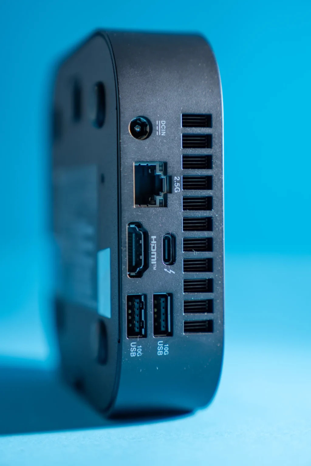 ASUS NUC 14 Pro AI 3