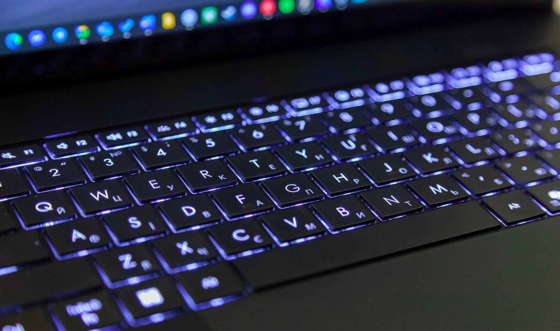 Đánh giá ASUS ProArt P16 (H7606WP) - Liệu có phải là chiếc laptop trong mơ của bạn? 72 ASUS ProArt P16 H7606WP 33