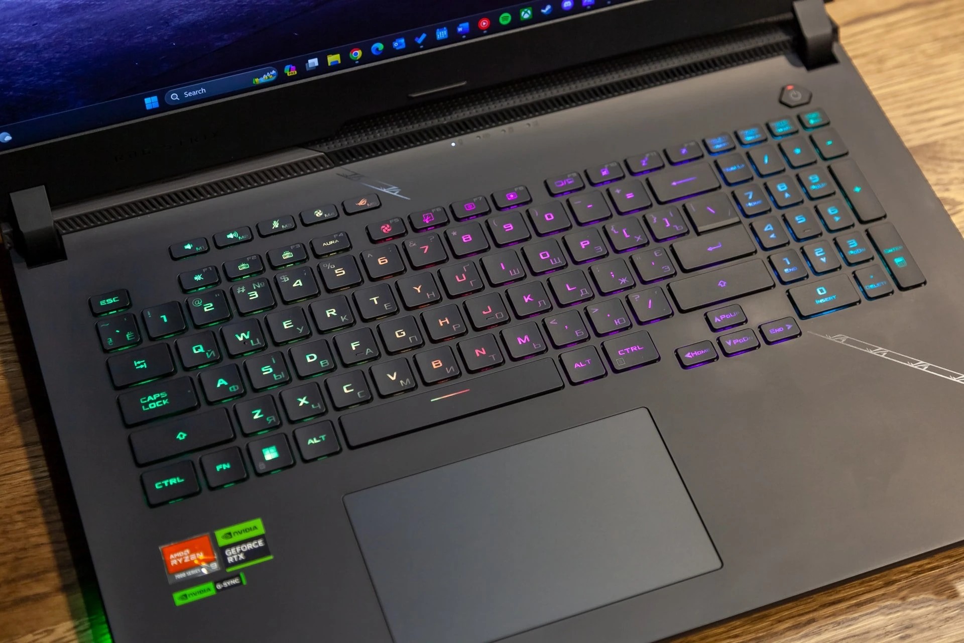 Đánh giá ASUS ROG Strix SCAR 17 (2023): Liệu có xứng đáng với ngôi vị laptop gaming đỉnh cao? 67 ASUS ROG Strix SCAR 17 2023 24