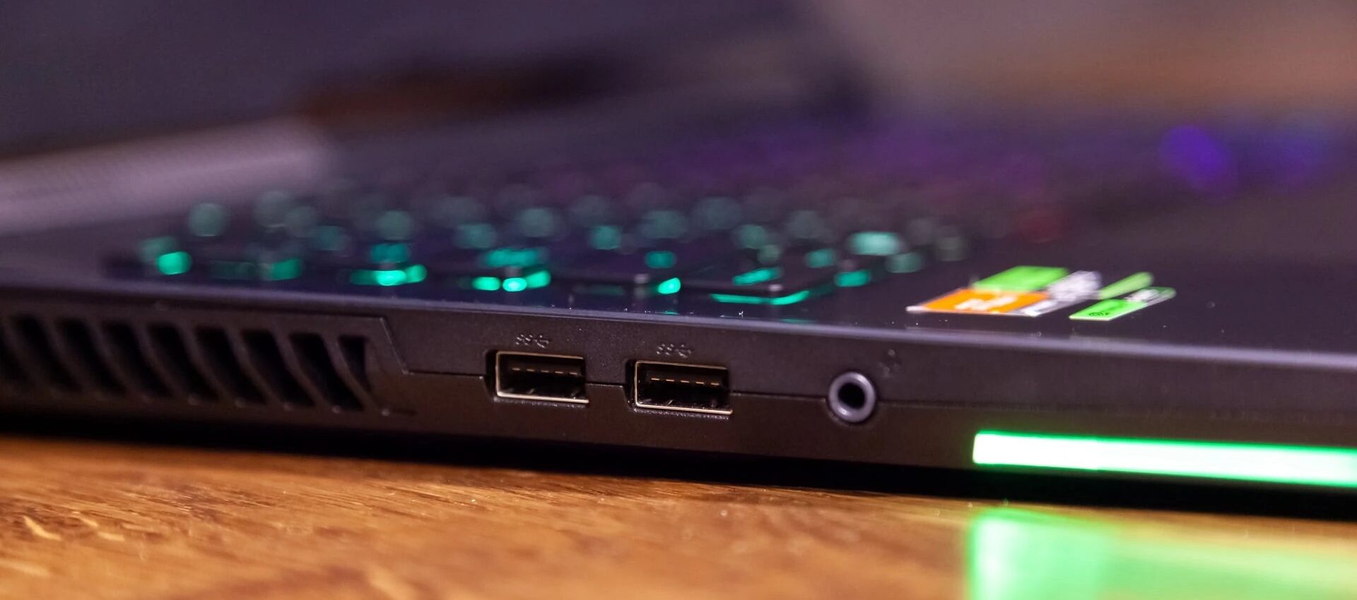 Đánh giá ASUS ROG Strix SCAR 17 (2023): Liệu có xứng đáng với ngôi vị laptop gaming đỉnh cao? 59 ASUS ROG Strix SCAR 17 2023 32 e1750063020626