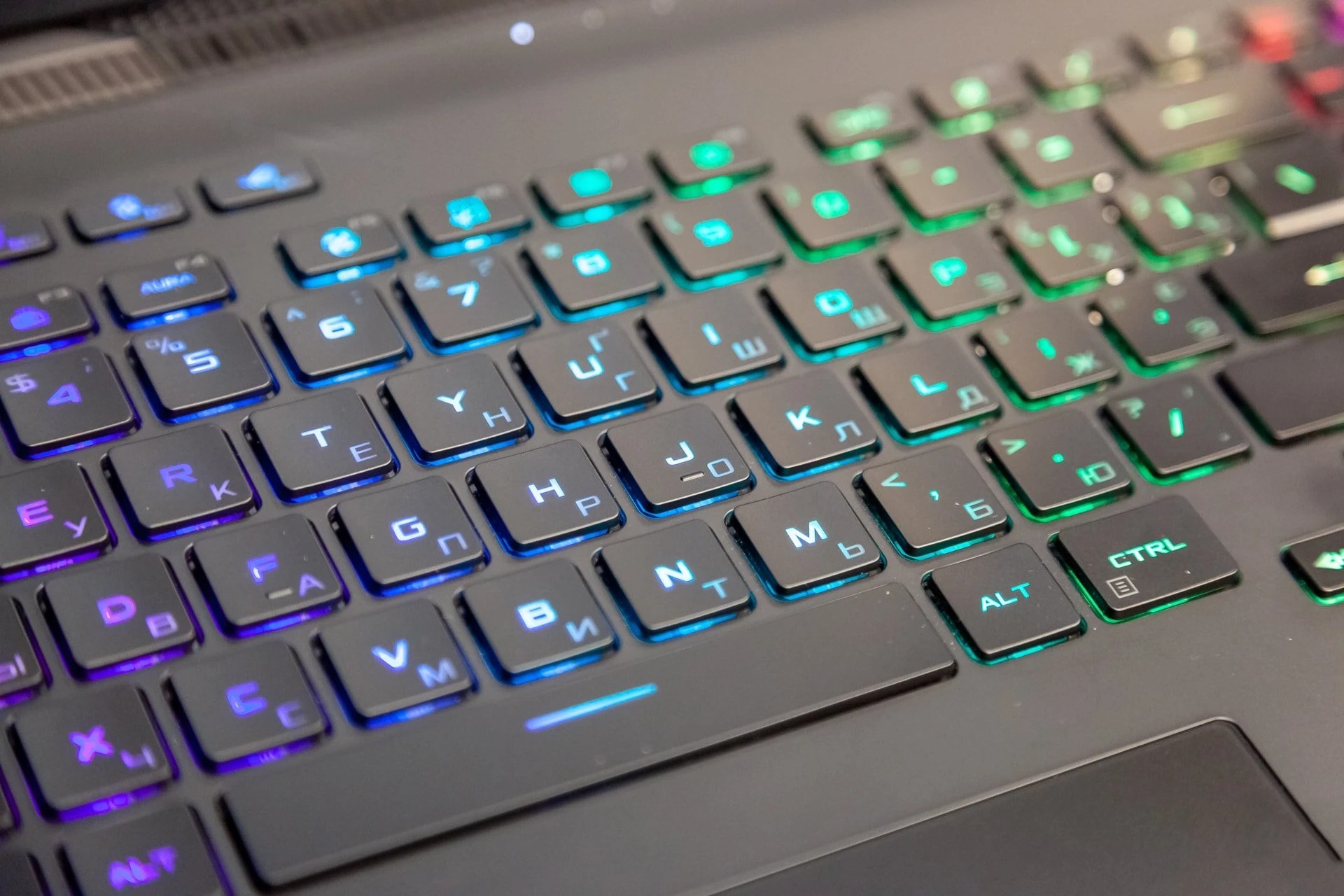 Đánh giá ASUS ROG Strix SCAR 17 (2023): Liệu có xứng đáng với ngôi vị laptop gaming đỉnh cao? 53 ASUS ROG Strix SCAR 17 2023 38