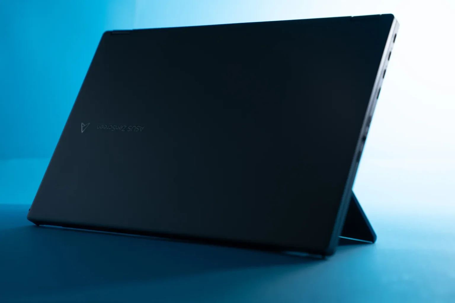 ASUS ZenScreen Duo 5