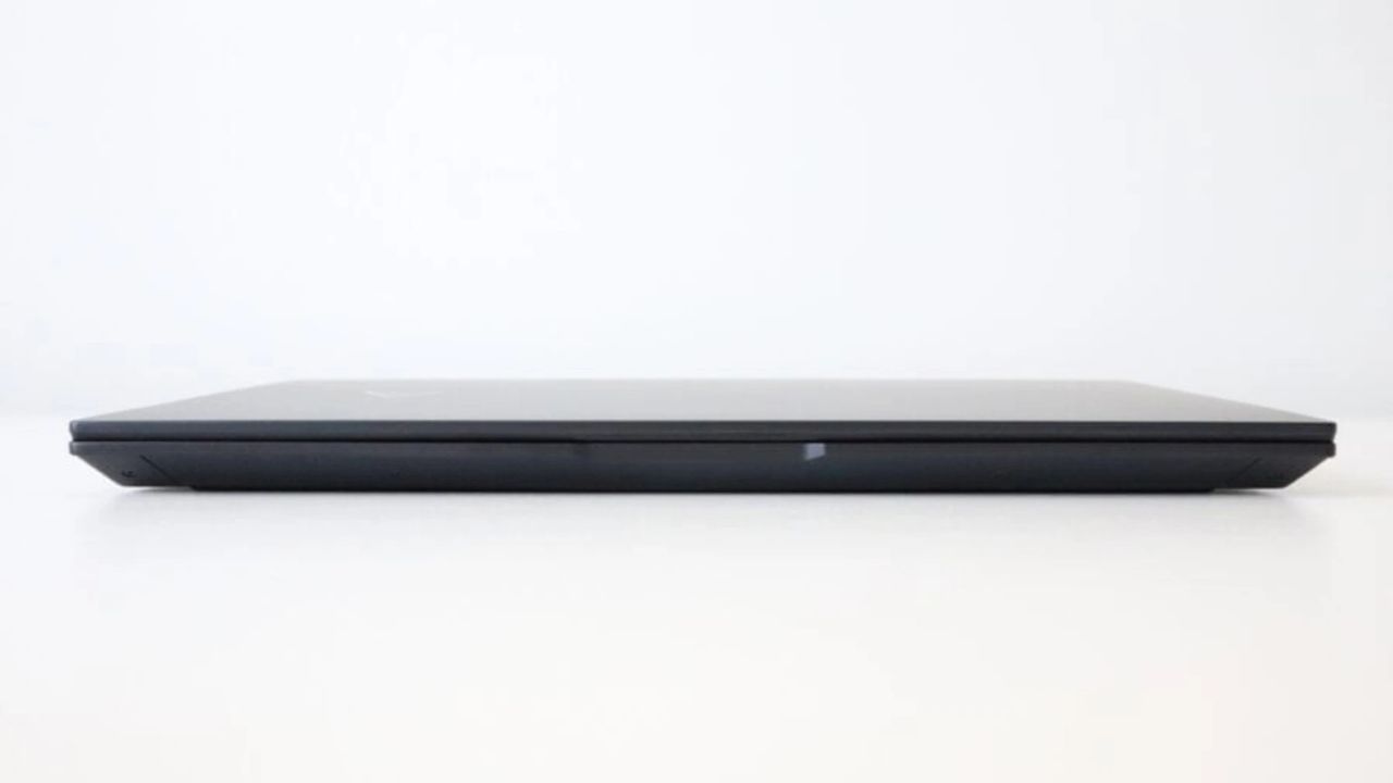 Đánh giá ASUS Zenbook 14 Pro OLED (UX6404): Laptop 14 inch mạnh mẽ nhất cho dân sáng tạo! 44 ASUS Zenbook 14 Pro OLED UX6404 2